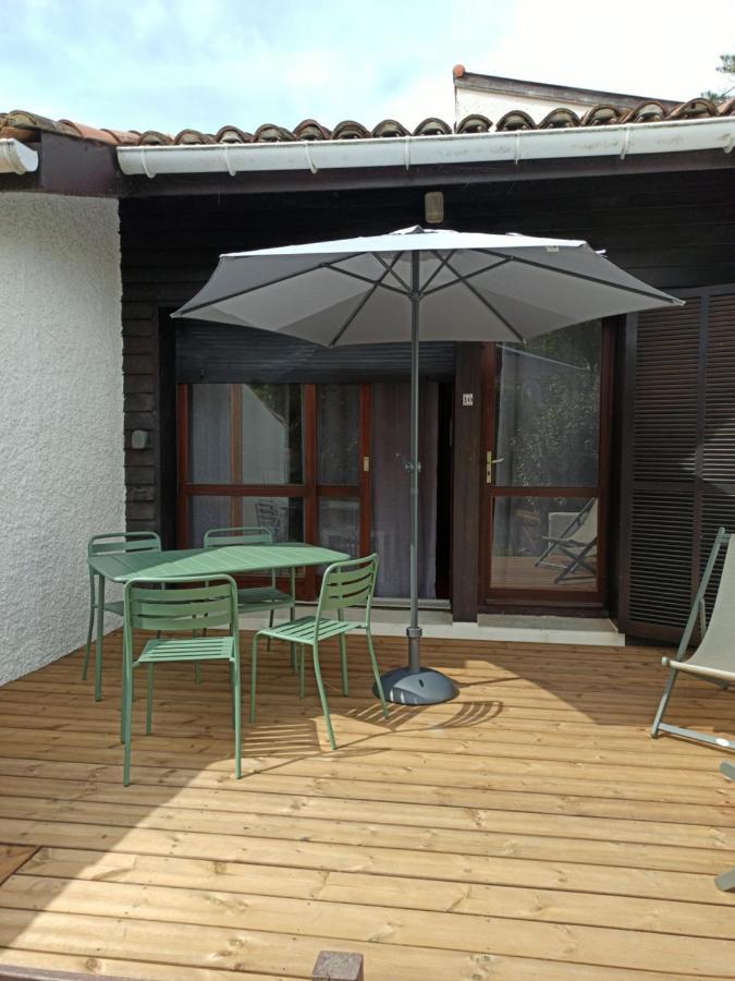 Charmante Villa Patio Proche De L'Ocean セノッス - ル・ペノン エクステリア 写真